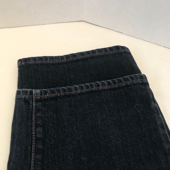 🌸🌸SUPER SALE🌸🌸
UNI QLO Mens Jeans Size 34x30 - Picture 7 of 8